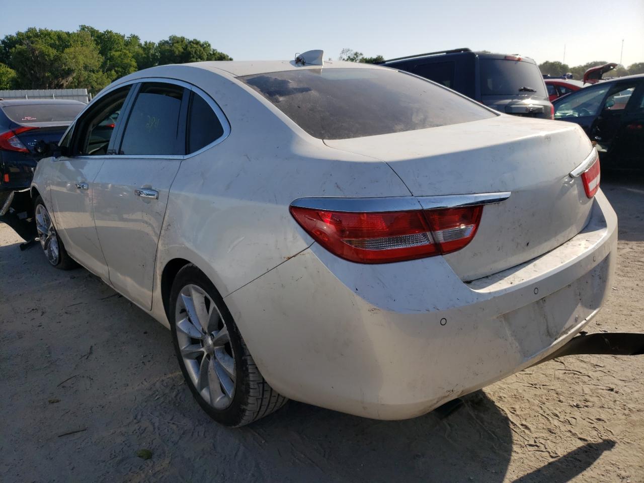 Photo 3 from auction – 2016 BUICK VERANO with VIN 1G4PS5SK9G4157755