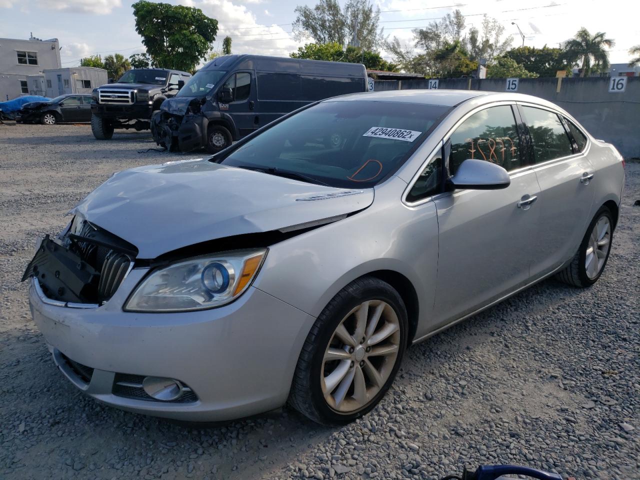 Photo 2 from auction – 2012 BUICK VERANO with VIN 1G4PP5SK7C4180382