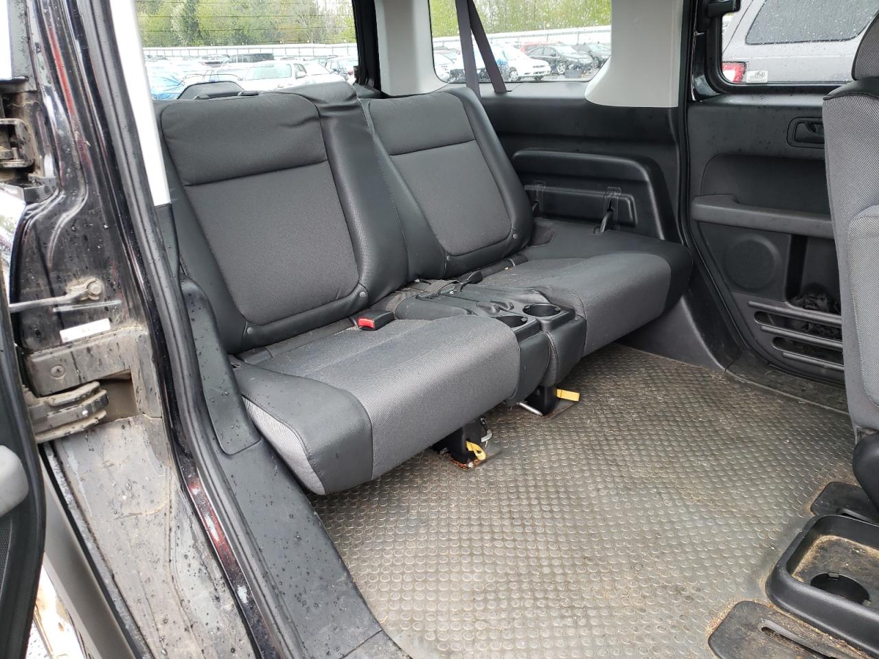 Photo 6 from auction – 2005 HONDA ELEMENT EX with VIN 5J6YH28605L030776