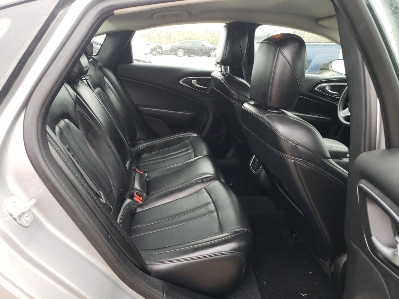 Photo 6 from auction – 2015 CHRYSLER 200 C with VIN 1C3CCCEG1FN586283