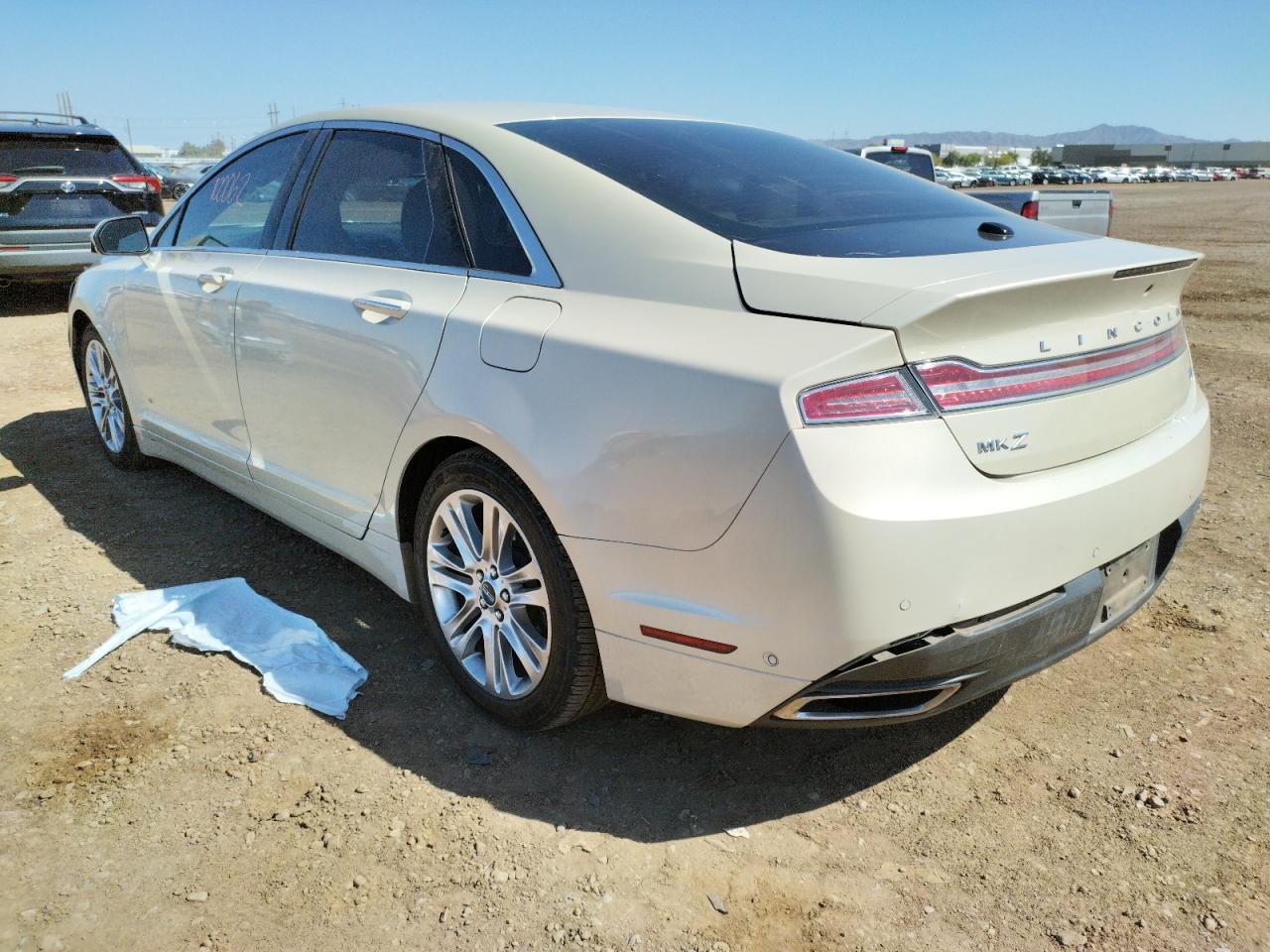 Photo 3 from auction – 2014 LINCOLN MKZ HYBRID with VIN 3LN6L2LU3ER817543
