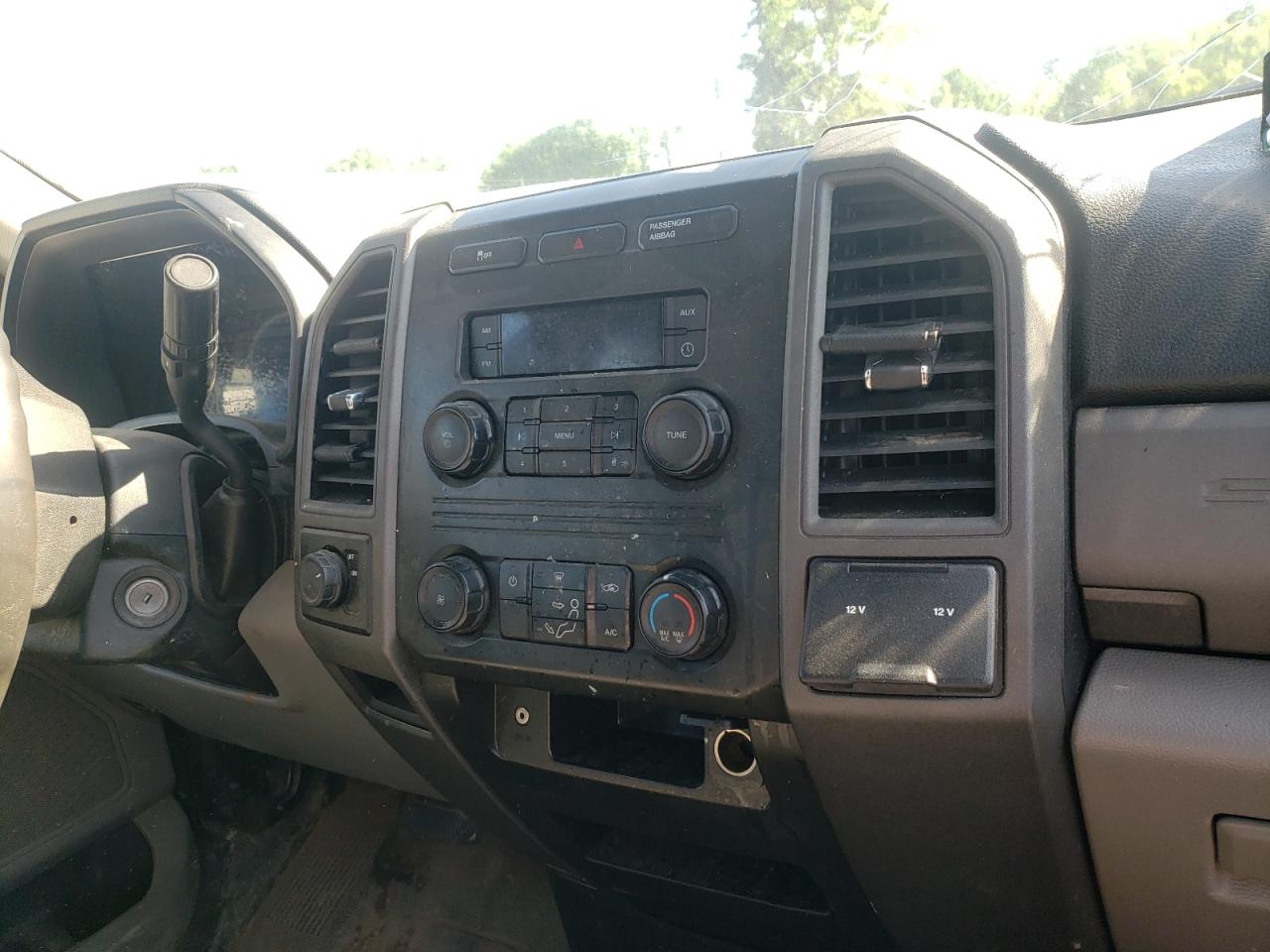 Photo 19 from auction – 2017 FORD F250 SUPER with VIN 1FT7X2A69HEE54397