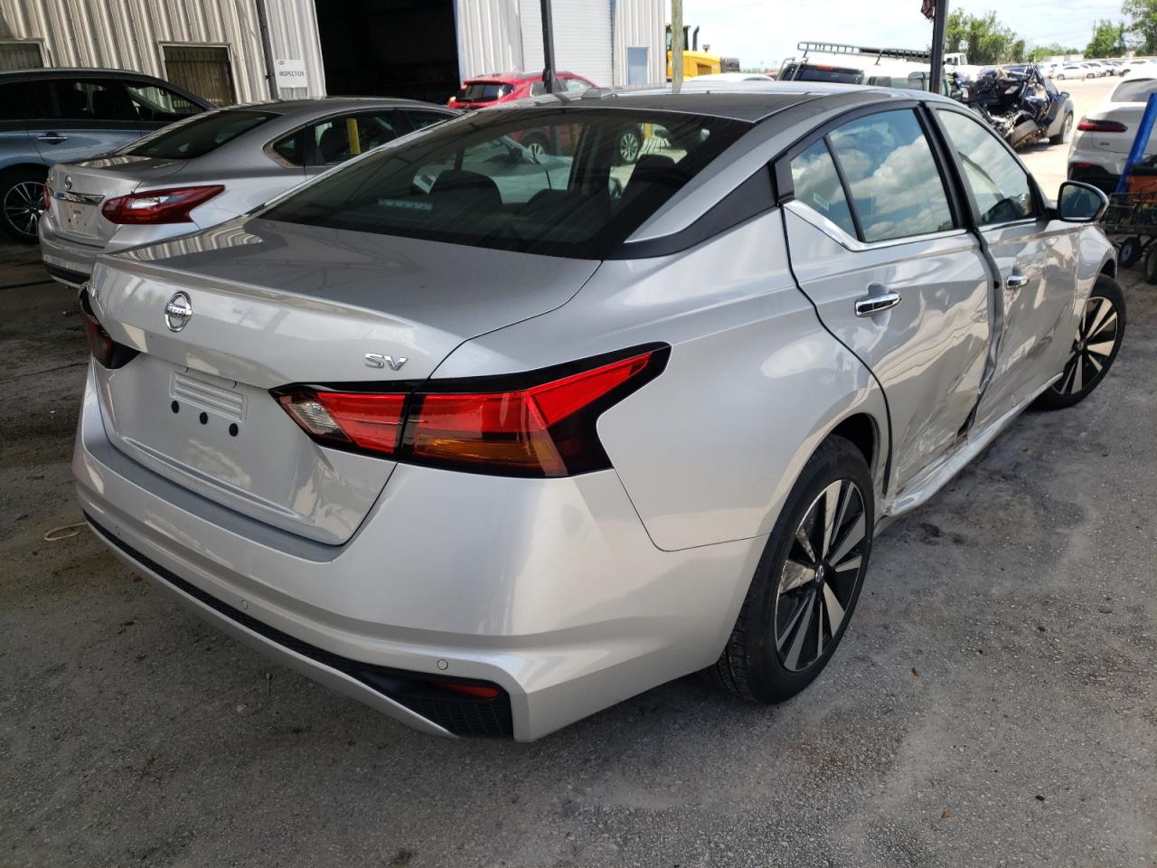 Zdjęcie 4 z aukcji – 2022 NISSAN ALTIMA z VIN 1N4BL4DV2NN307246