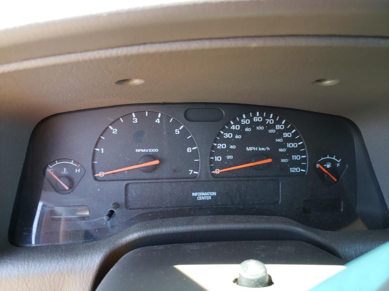 Photo 8 from auction – 2003 DODGE DURANGO SP with VIN 1D4HR38N43F573367