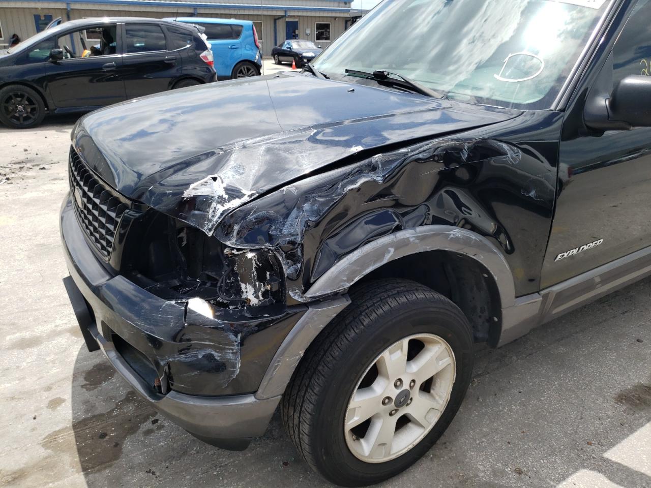Photo 9 from auction – 2005 FORD EXPLORER X with VIN 1FMZU73W95UA76221