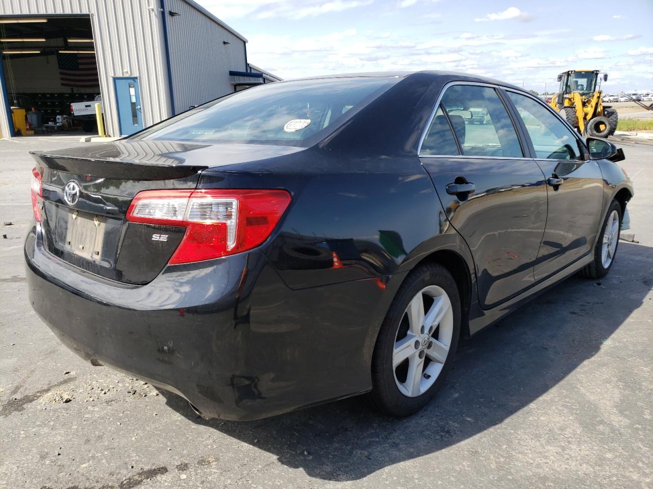 Photo 4 from auction – 2012 TOYOTA CAMRY BASE with VIN 4T1BF1FK5CU152869