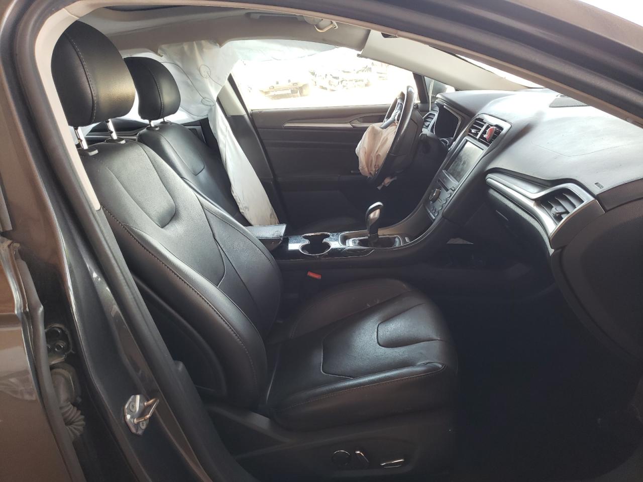Photo 5 from auction – 2016 FORD FUSION TIT with VIN 3FA6P0K99GR255456