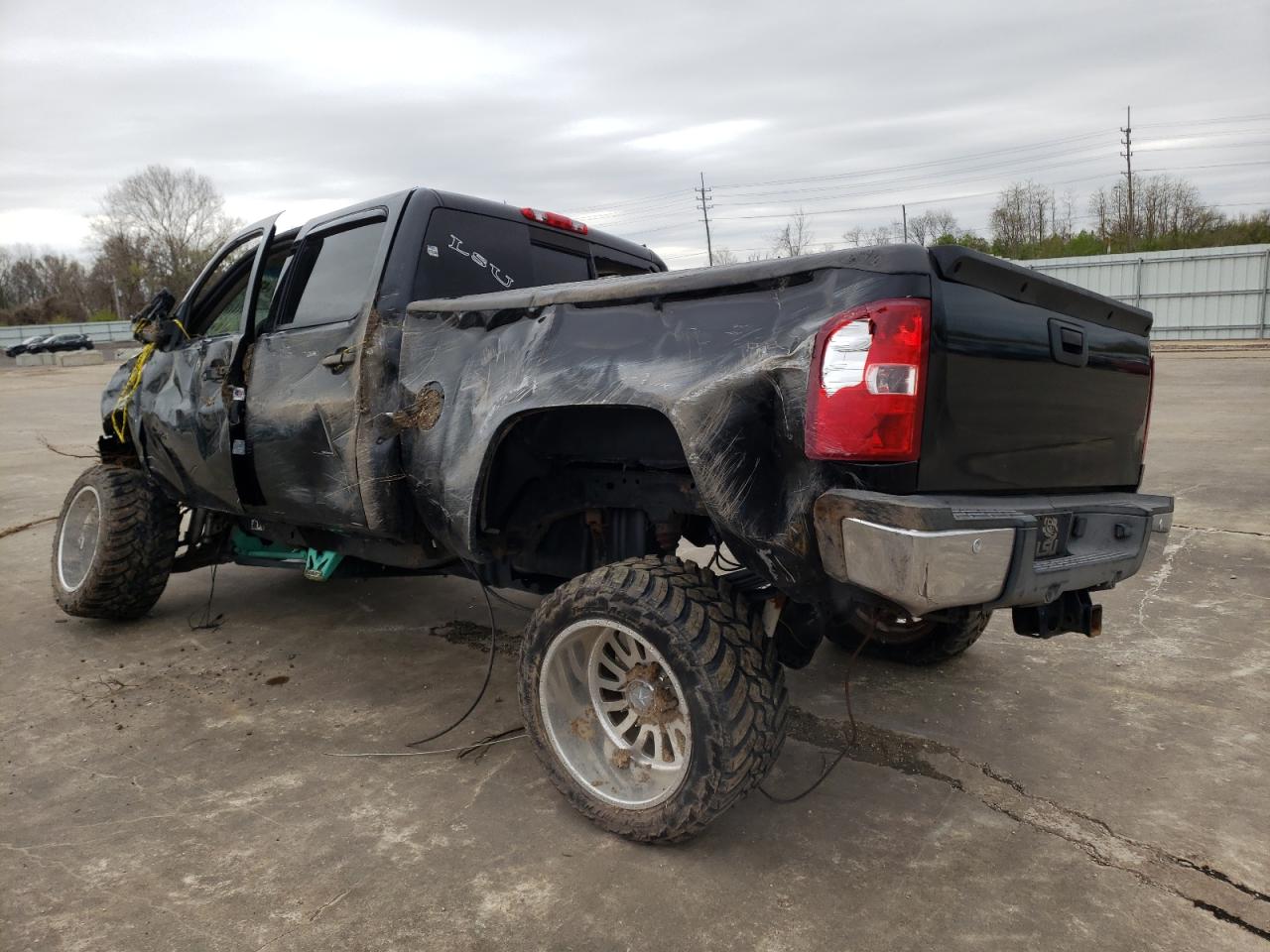 Photo 3 from auction – 2011 CHEVROLET 2500 with VIN 1GC1KYCG9BF156754