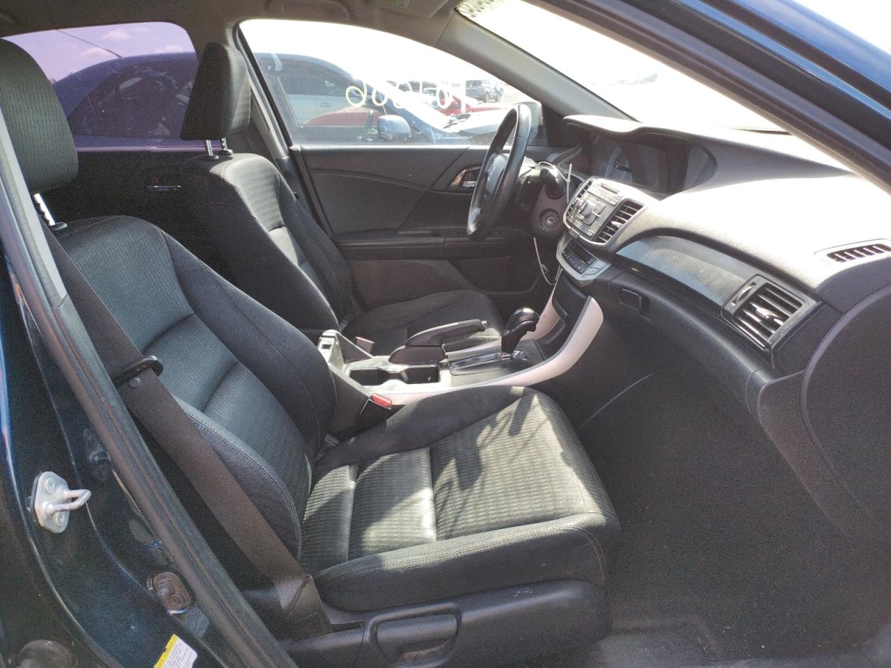 Photo 5 from auction – 2014 HONDA ACCORD SPO with VIN 1HGCR2F57EA250601
