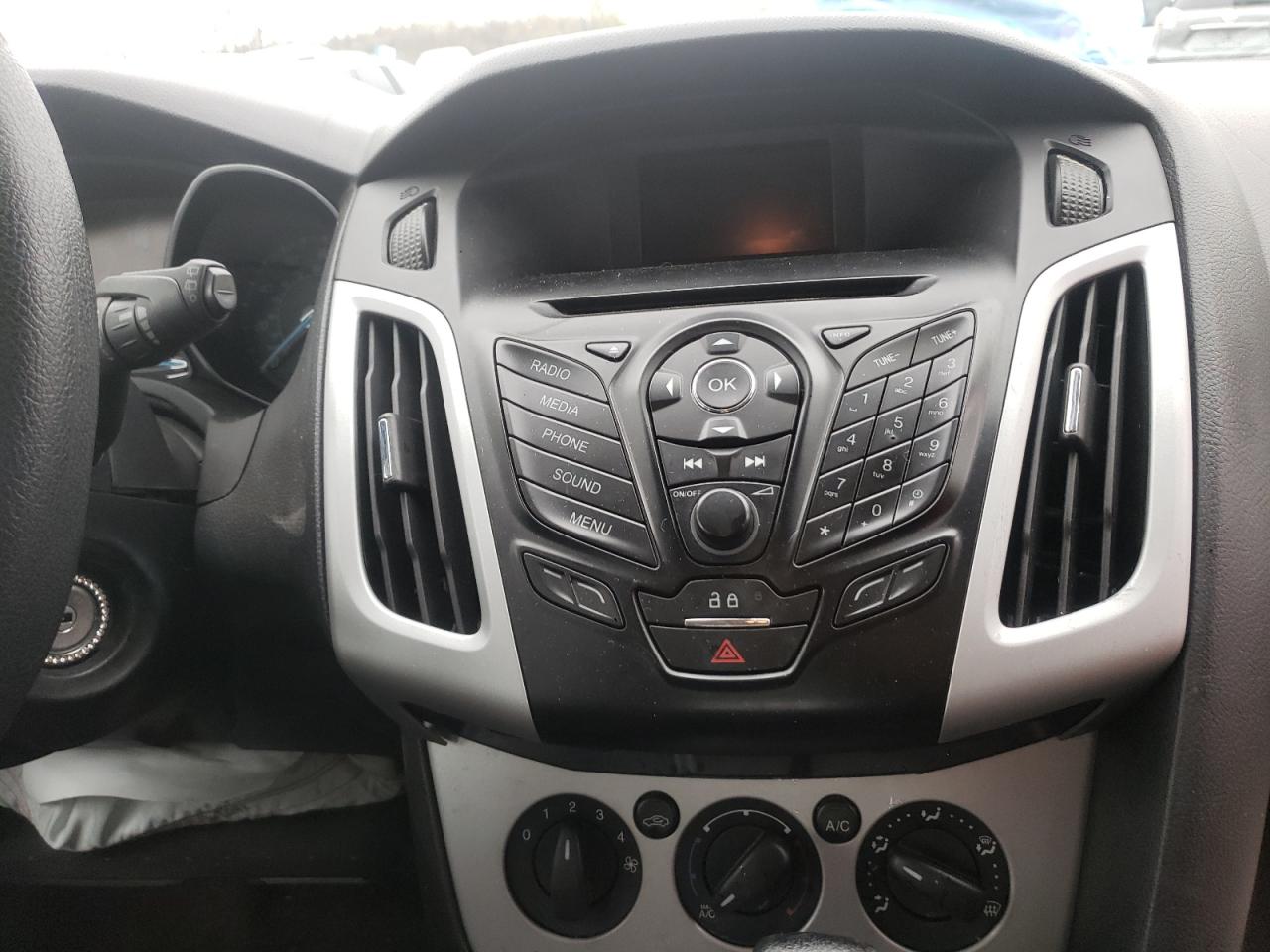 Photo 9 from auction – 2013 FORD FOCUS SE with VIN 1FADP3K20DL267730