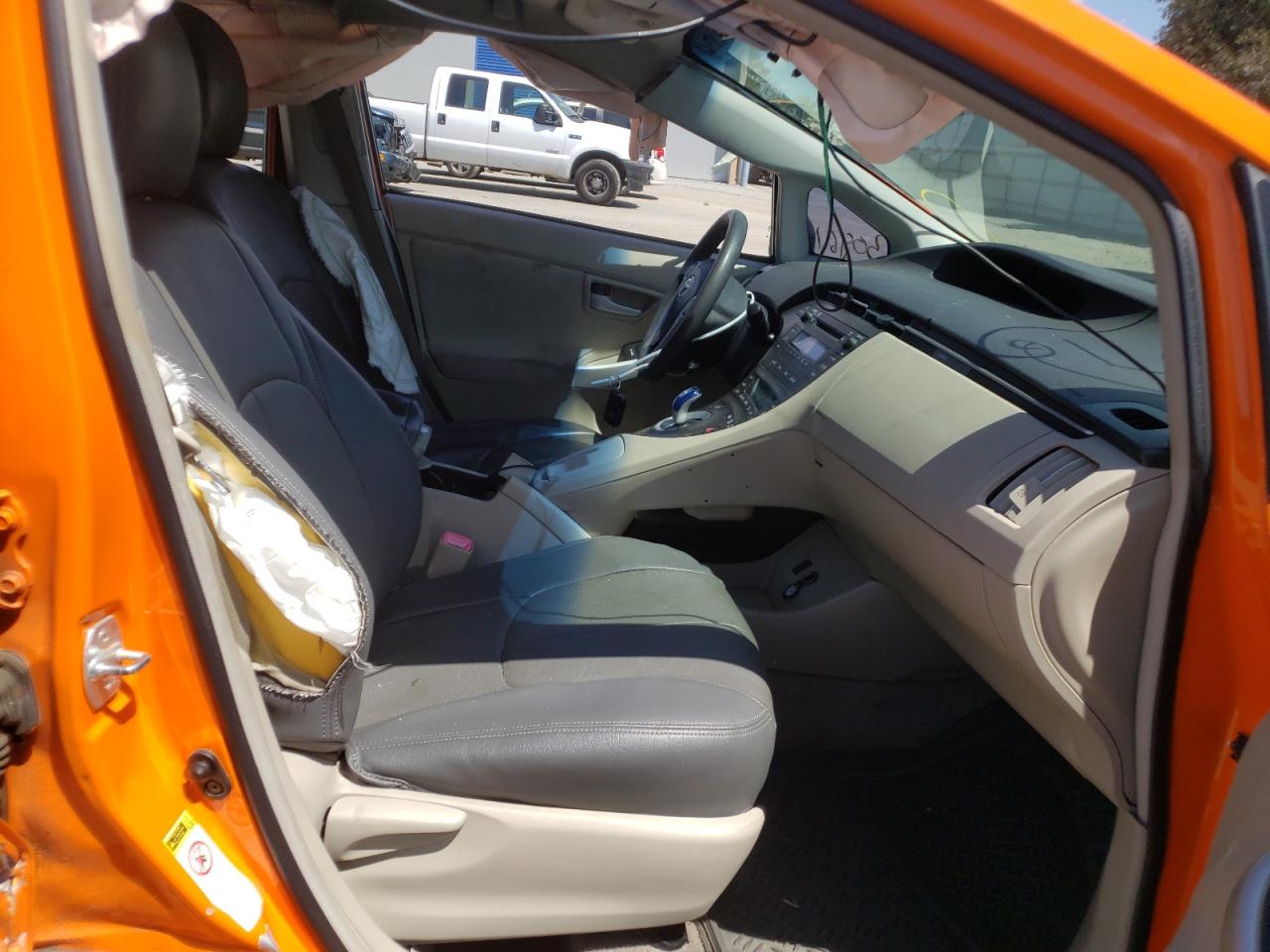 Photo 5 from auction – 2010 TOYOTA PRIUS with VIN JTDKN3DU4A1310396