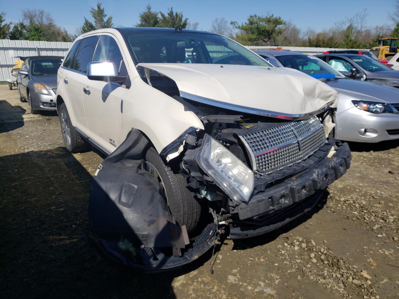 LINCOLN MKX 2008 with VIN 2LMDU88C98BJ02992 - Photo from auction