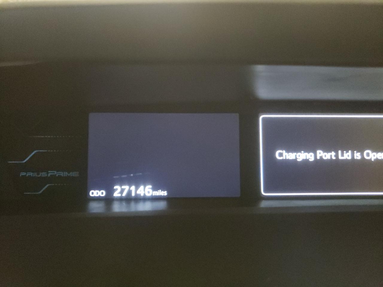 Photo 8 from auction – 2017 TOYOTA PRIUS PRIM with VIN JTDKARFP0H3009032