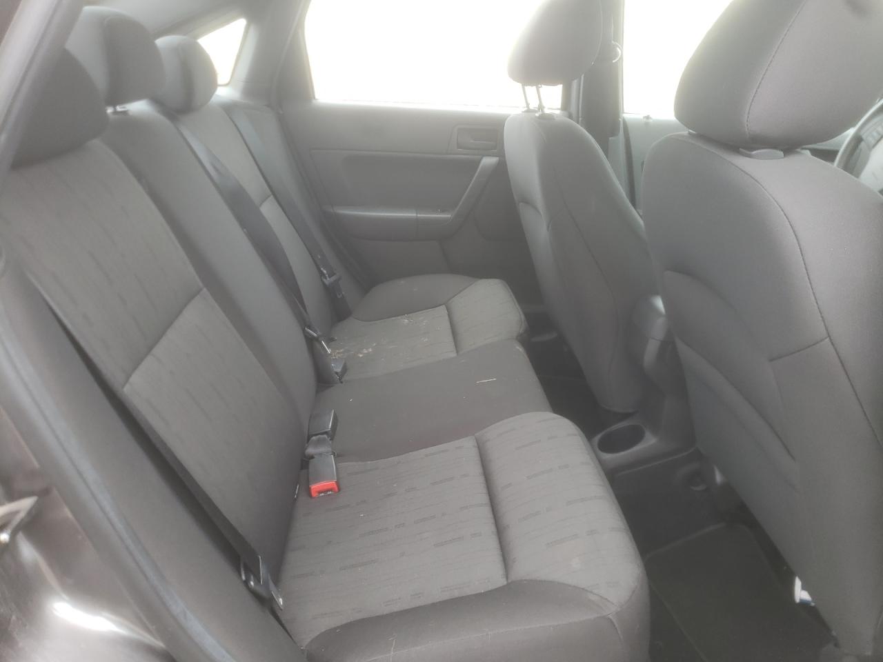 Photo 6 from auction – 2010 FORD FOCUS SE with VIN 1FAHP3FN7AW277560