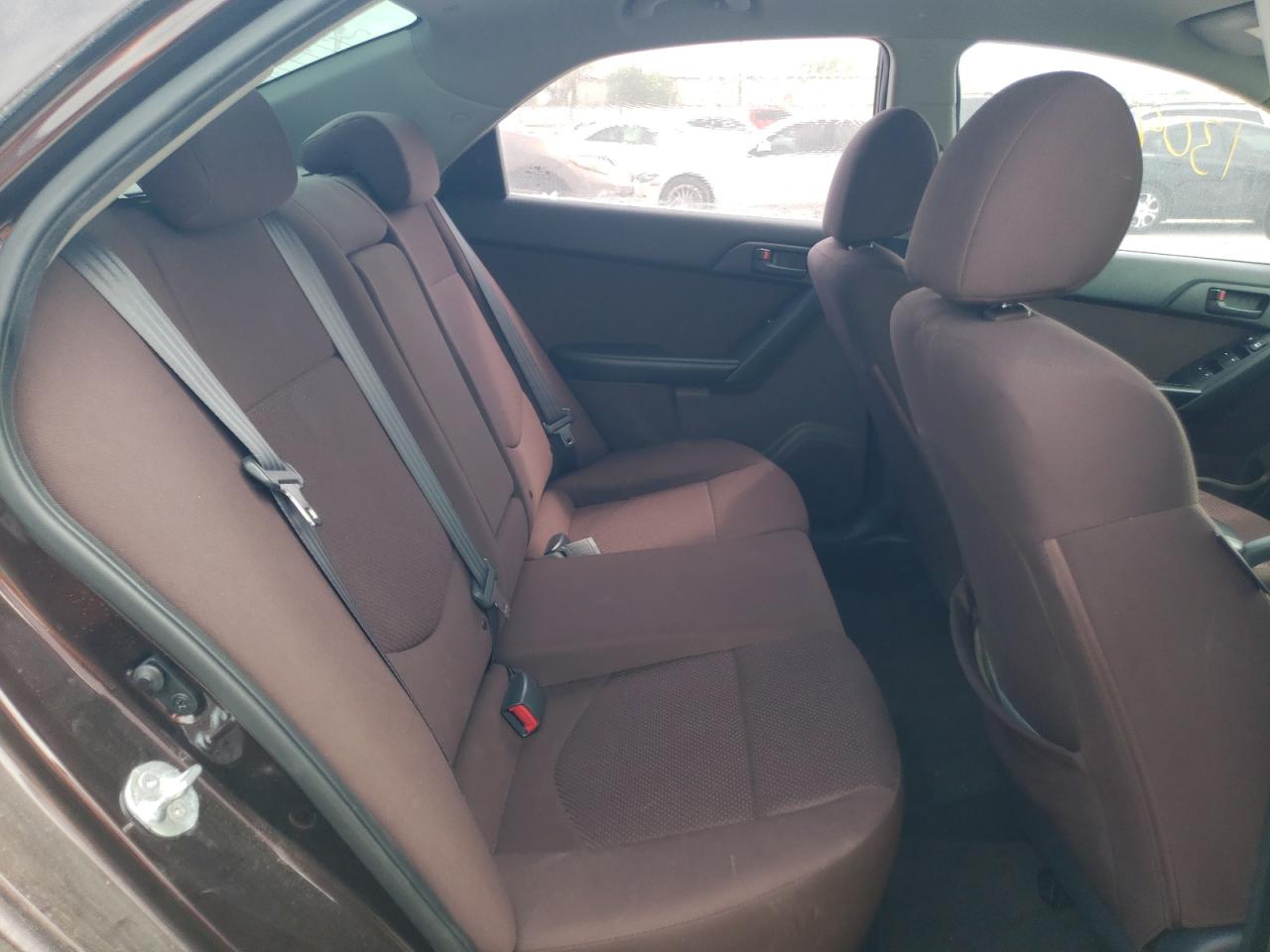 Photo 6 from auction – 2011 KIA FORTE EX with VIN KNAFU4A29B5401376
