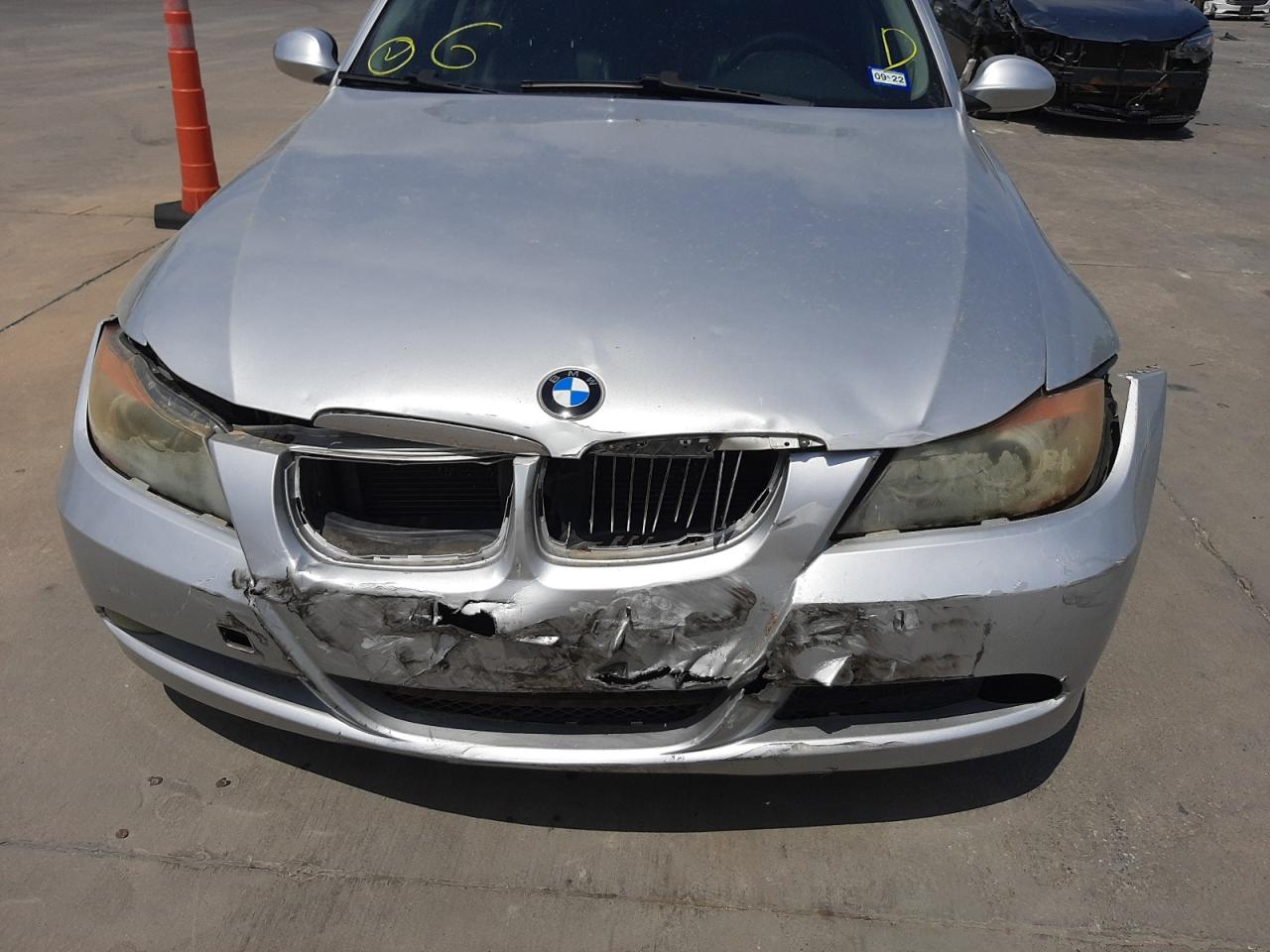 Photo 9 from auction – 2006 BMW 330 I with VIN WBAVB33536KS31879