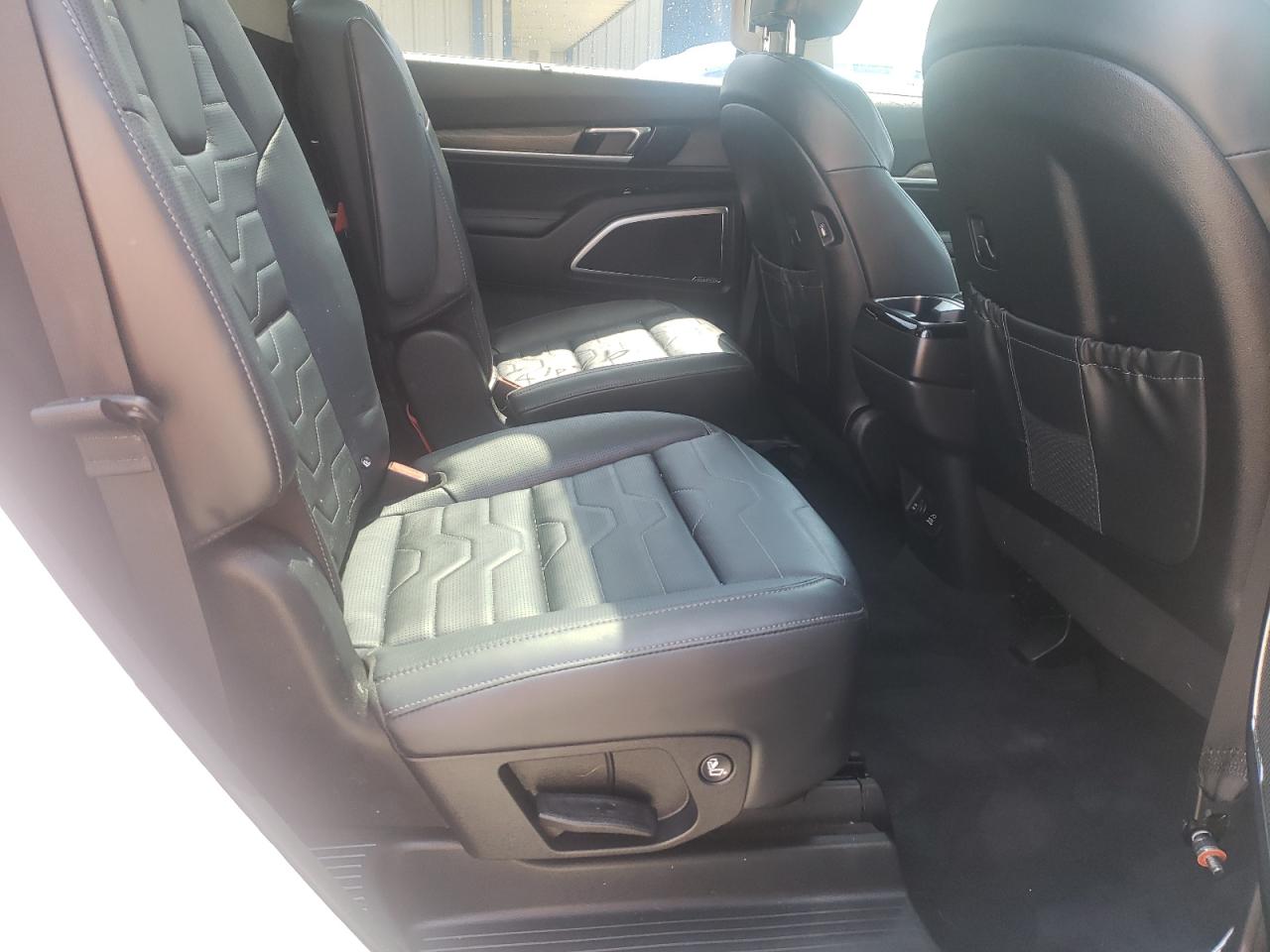 Photo 6 from auction – 2021 KIA TELLURIDE with VIN 5XYP5DHC7MG165095