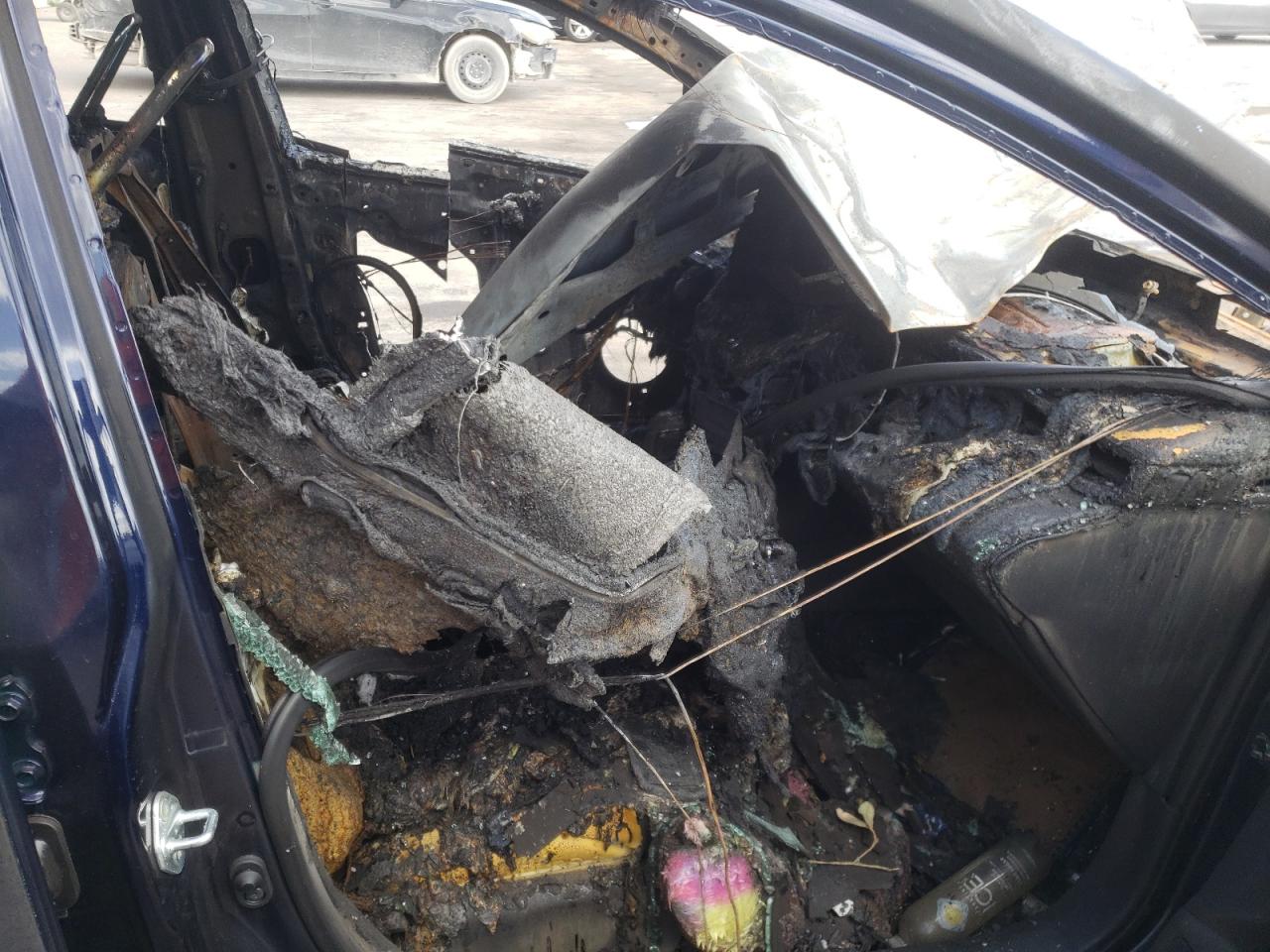 Photo 5 from auction – 2021 TOYOTA COROLLA SE with VIN 5YFS4MCE2MP091022