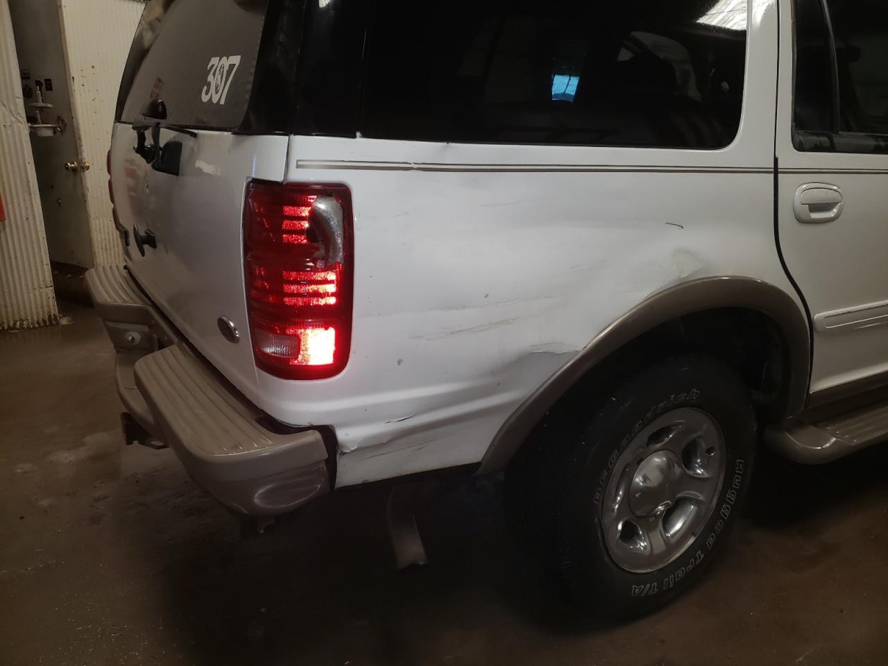 Photo 9 from auction – 2001 FORD EXPEDITION with VIN 1FMPU18L21LA60073