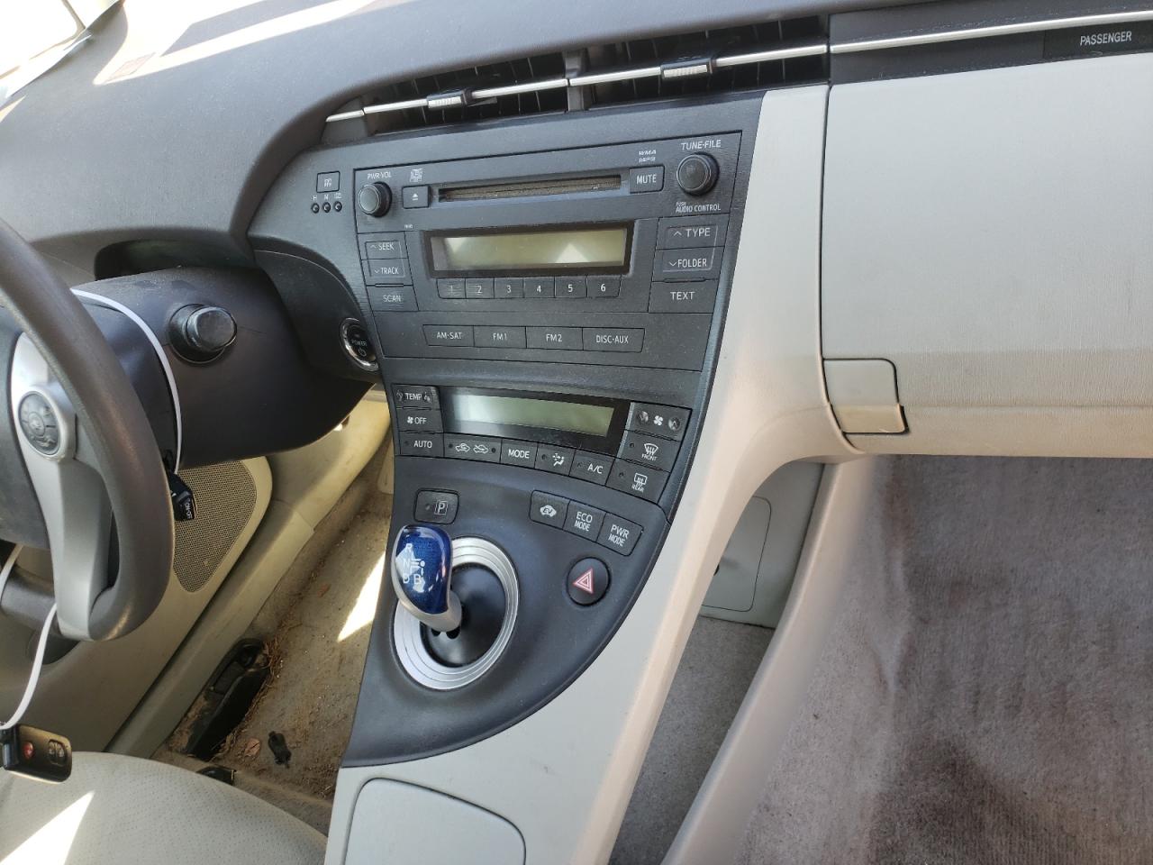 Photo 9 from auction – 2011 TOYOTA PRIUS with VIN JTDKN3DU2B1471167