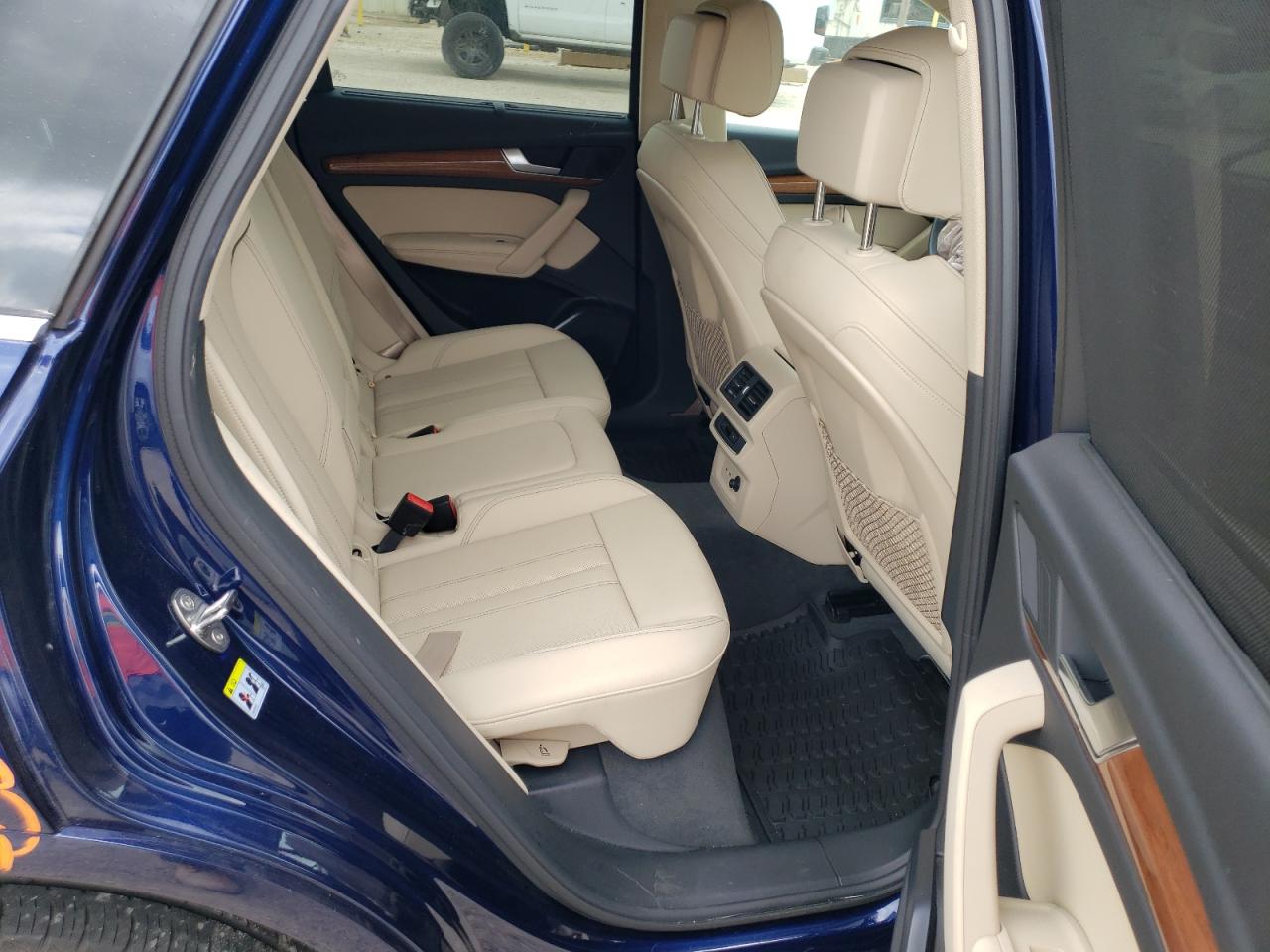 Photo 6 from auction – 2021 AUDI Q5 PREMIUM with VIN WA1BAAFY6M2003160
