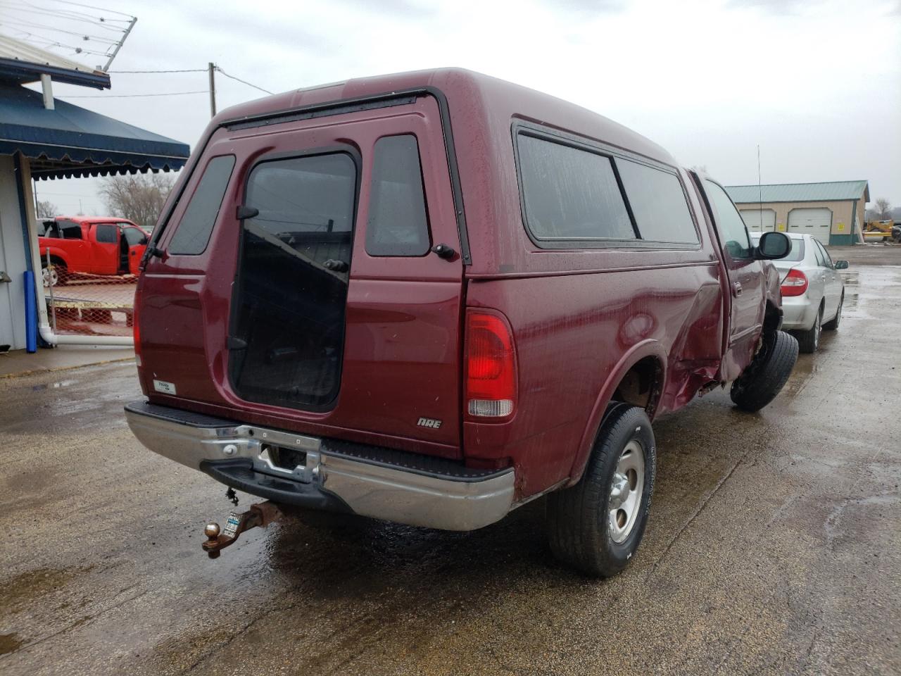 Photo 4 from auction – 1999 FORD F150 with VIN 1FTRF18W0XNA93636