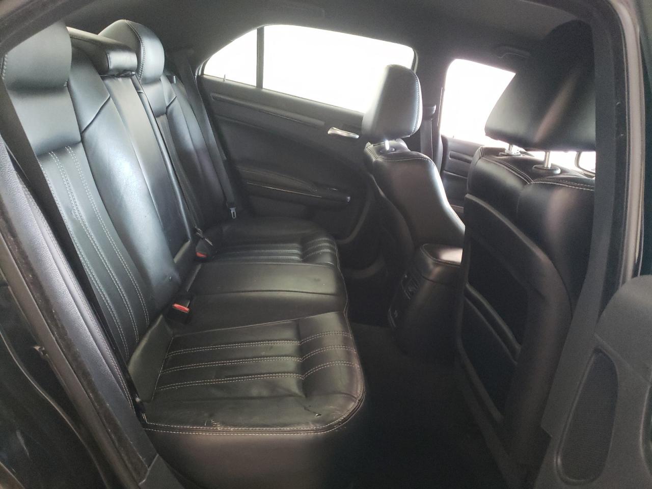 Photo 6 from auction – 2015 CHRYSLER 300 S with VIN 2C3CCABG8FH766989
