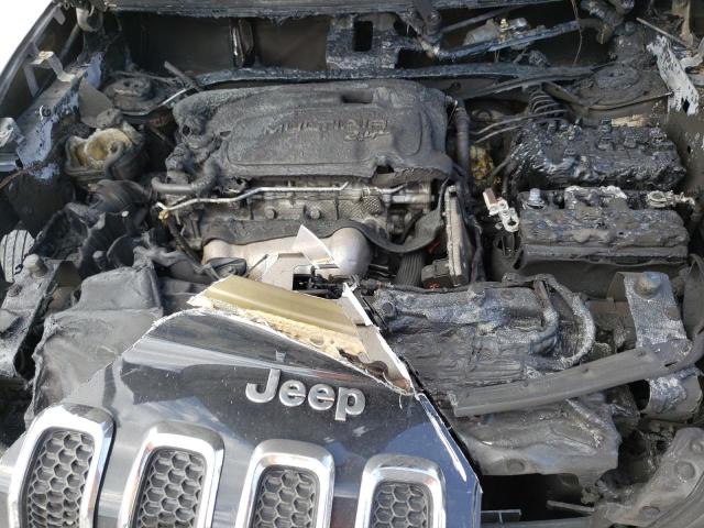 Photo 7 from auction – 2015 JEEP CHEROKEE L with VIN 1C4PJLDB4FW701722