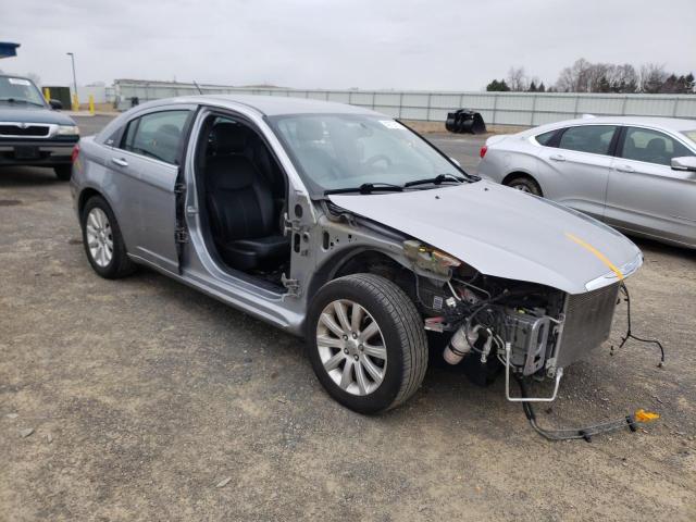 CHRYSLER 200 LIMITE 2013 with VIN 1C3CCBCG7DN614842 - Photo from auction