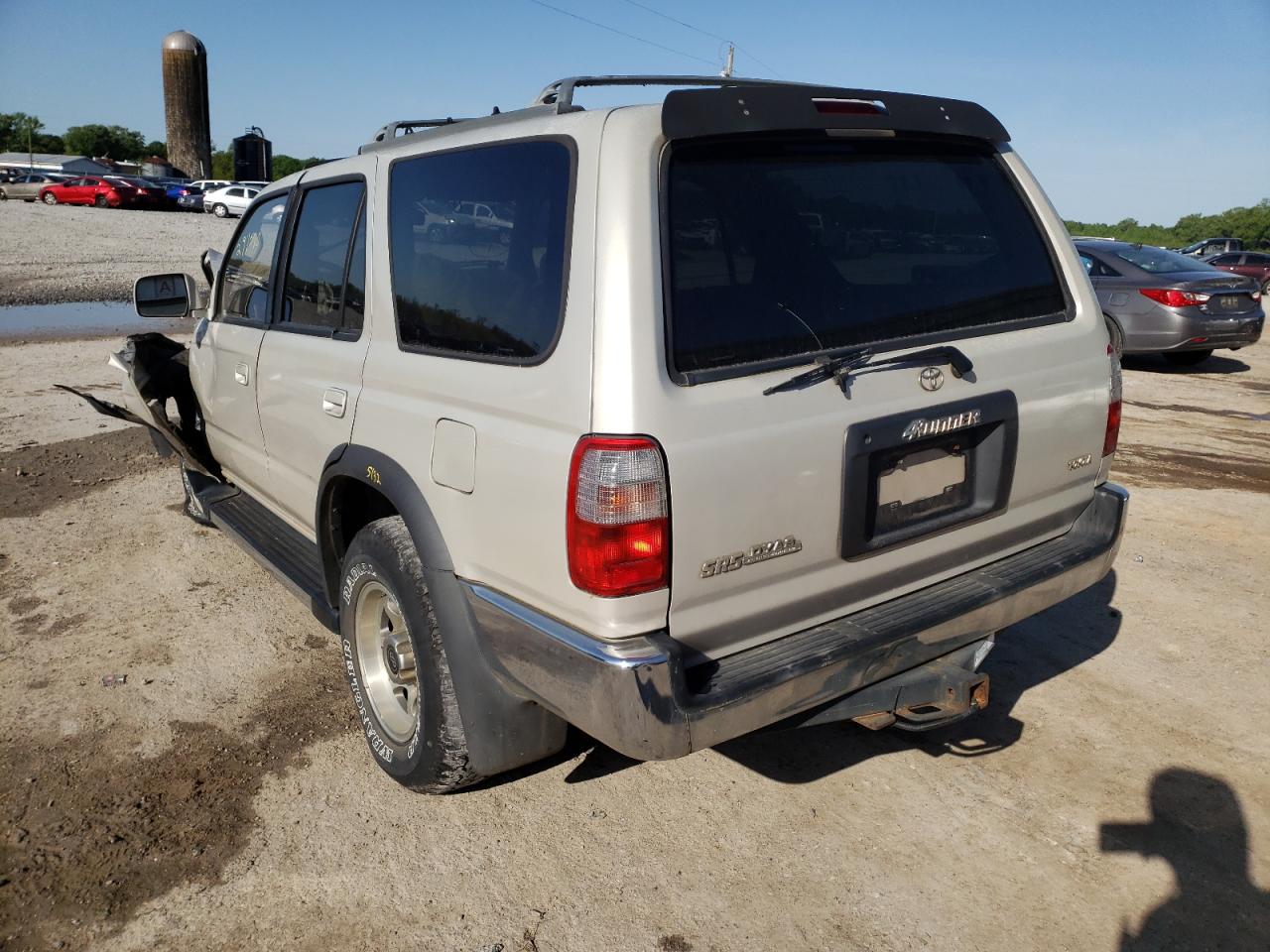 Photo 3 from auction – 1998 TOYOTA 4RUNNER SR with VIN JT3GN86R6W0056316