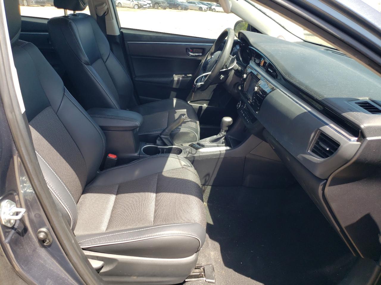 Photo 5 from auction – 2015 TOYOTA COROLLA L with VIN 2T1BURHE8FC470079