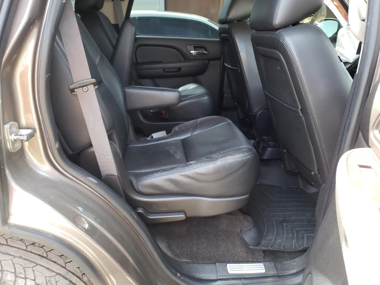 Photo 6 from auction – 2013 CHEVROLET TAHOE C150 with VIN 1GNSCCE01DR181371