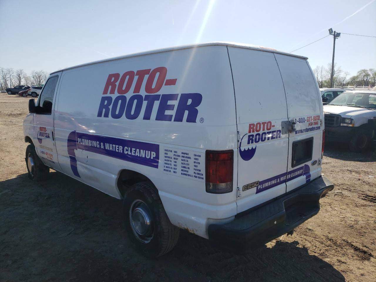 Photo 3 from auction – 2004 FORD ECONOLINE with VIN 1FTNE24W84HB37647