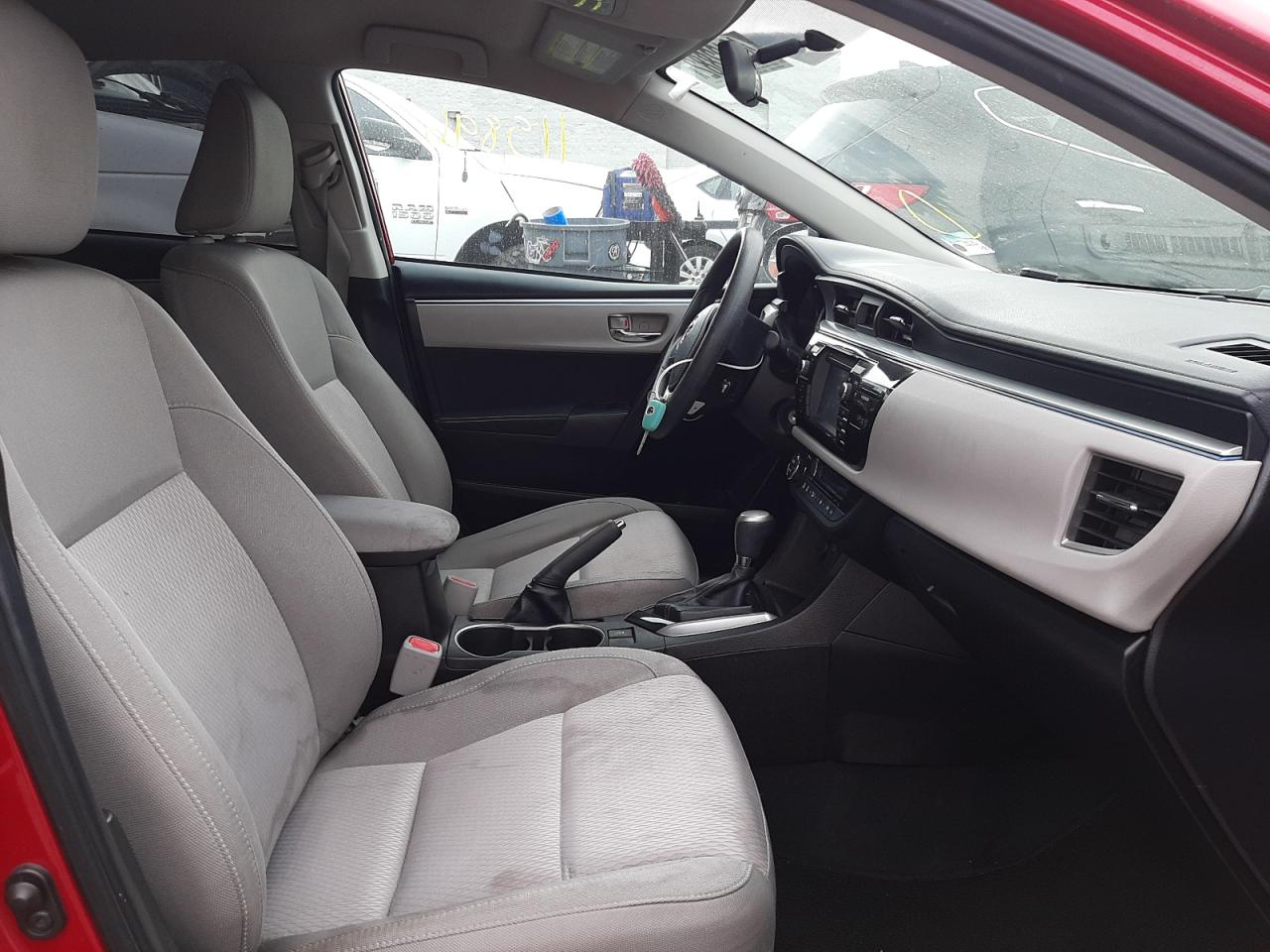 Photo 5 from auction – 2015 TOYOTA COROLLA L with VIN 5YFBURHE4FP287410