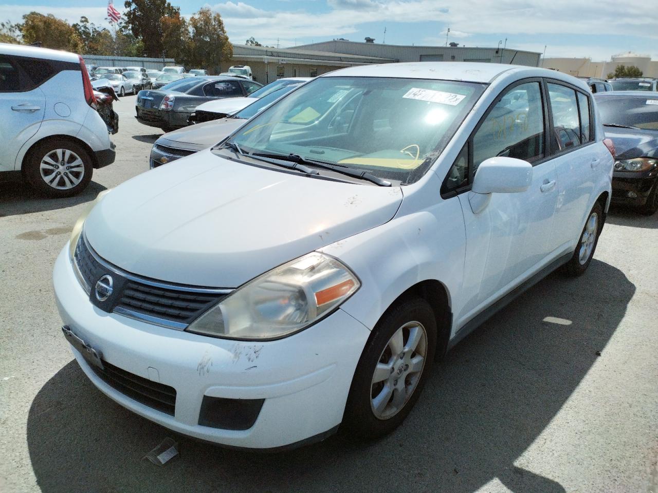 Photo 2 from auction – 2008 NISSAN VERSA S with VIN 3N1BC13E88L398234
