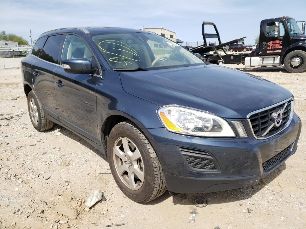 VOLVO XC60 3.2 2011 with VIN YV4952DL0B2190458 - Photo from auction