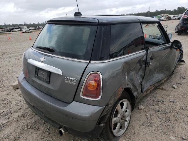 Photo 4 from auction – 2010 MINI COOPER with VIN WMWMF3C50ATZ24623