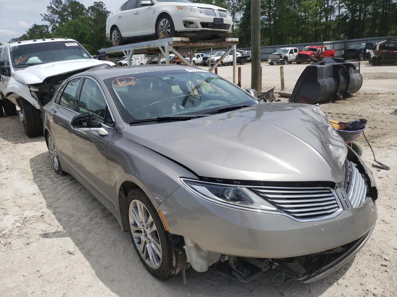 LINCOLN MKZ 2015 with VIN 3LN6L2GK3FR619829 - Photo from auction