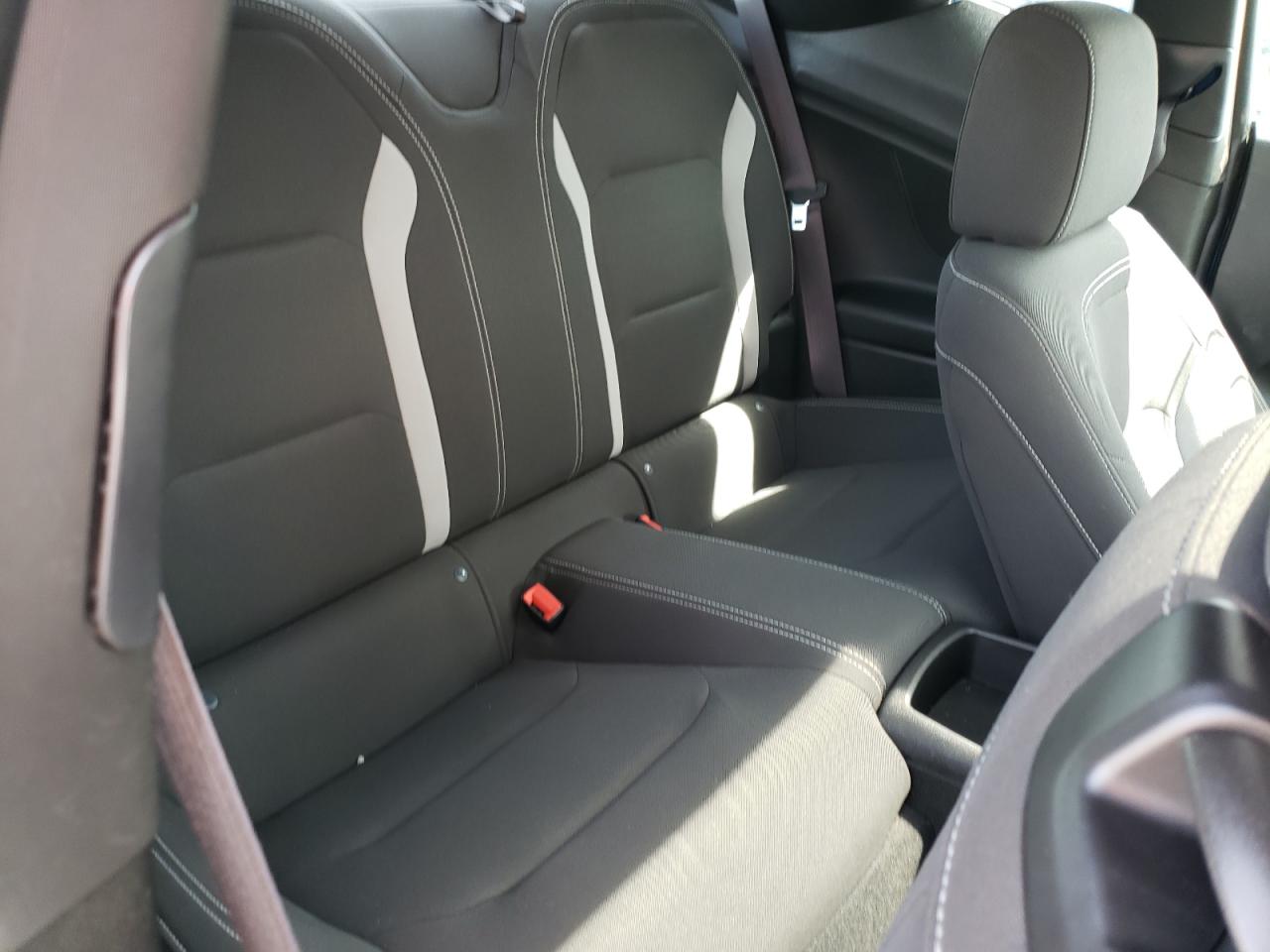 Photo 6 from auction – 2017 CHEVROLET CAMARO LT with VIN 1G1FB1RX3H0110653
