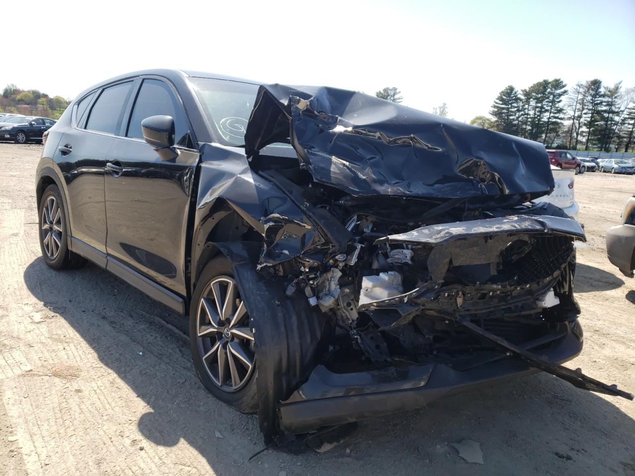 Photo 1 from auction – 2017 MAZDA CX-5 GRAND with VIN JM3KFBDL8H0173825