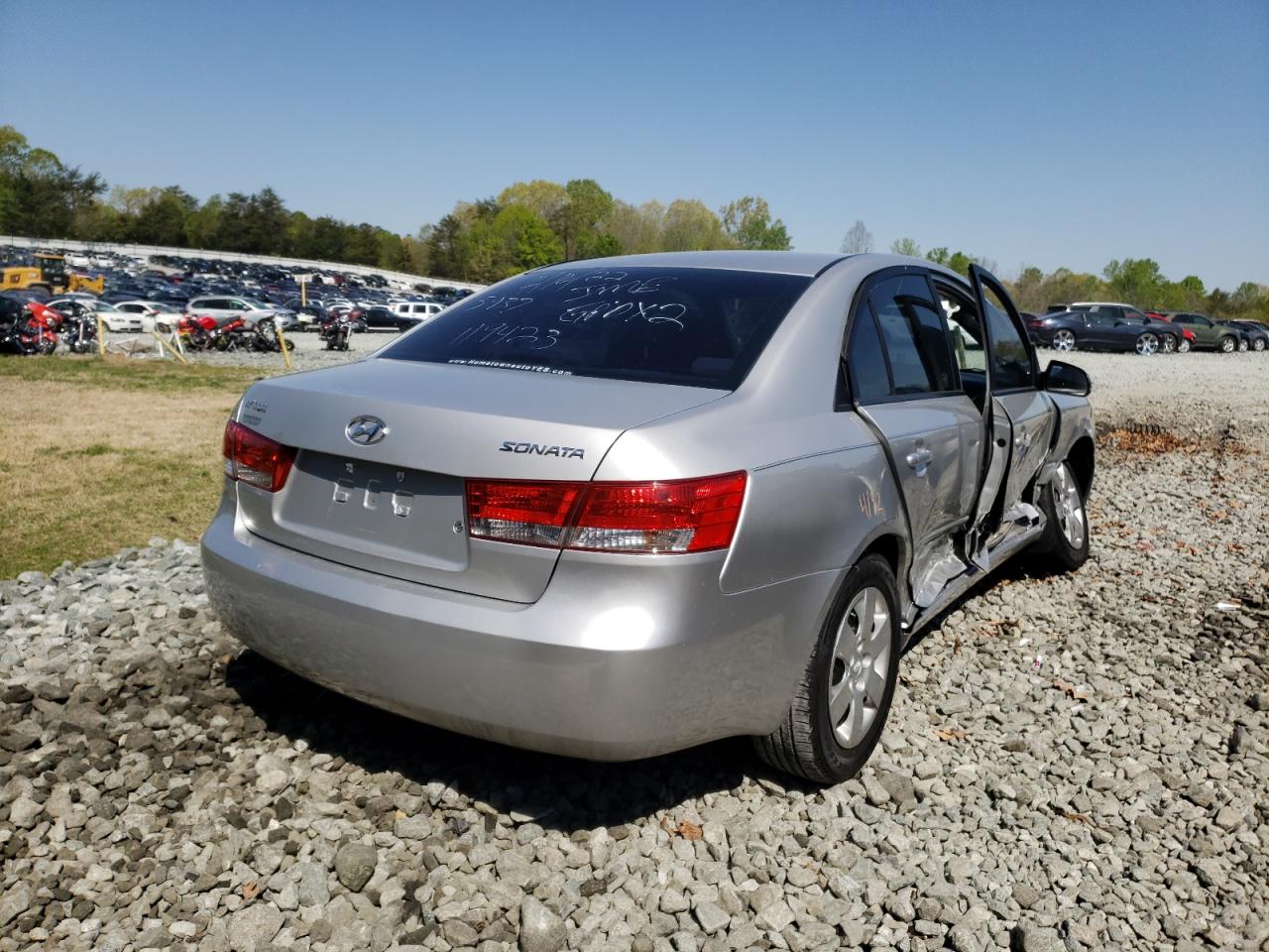 Photo 4 from auction – 2006 HYUNDAI SONATA GL with VIN KMHET46C86A145937