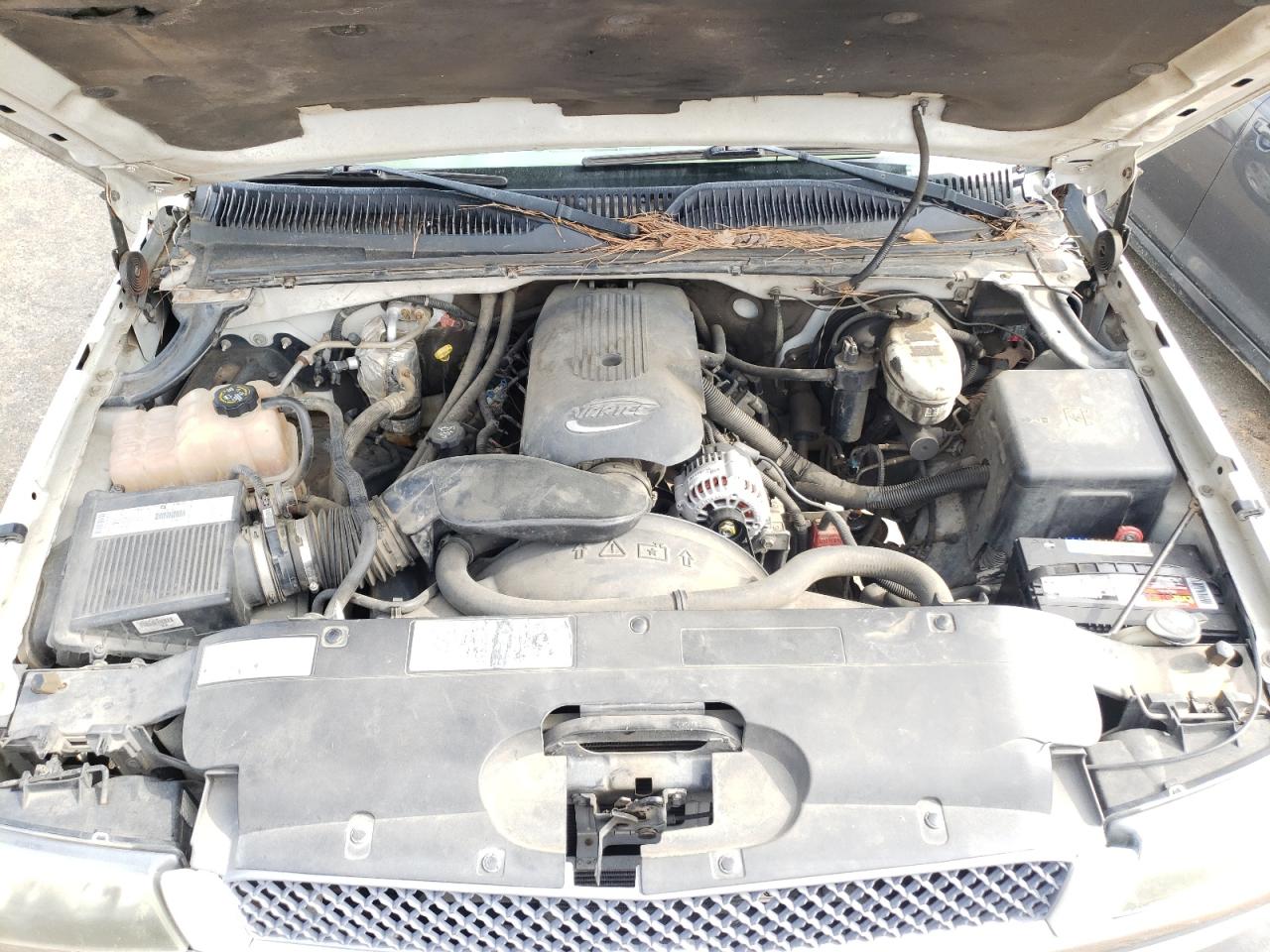 Photo 7 from auction – 2003 CHEVROLET SILVERADO with VIN 2GCEK19T331154357