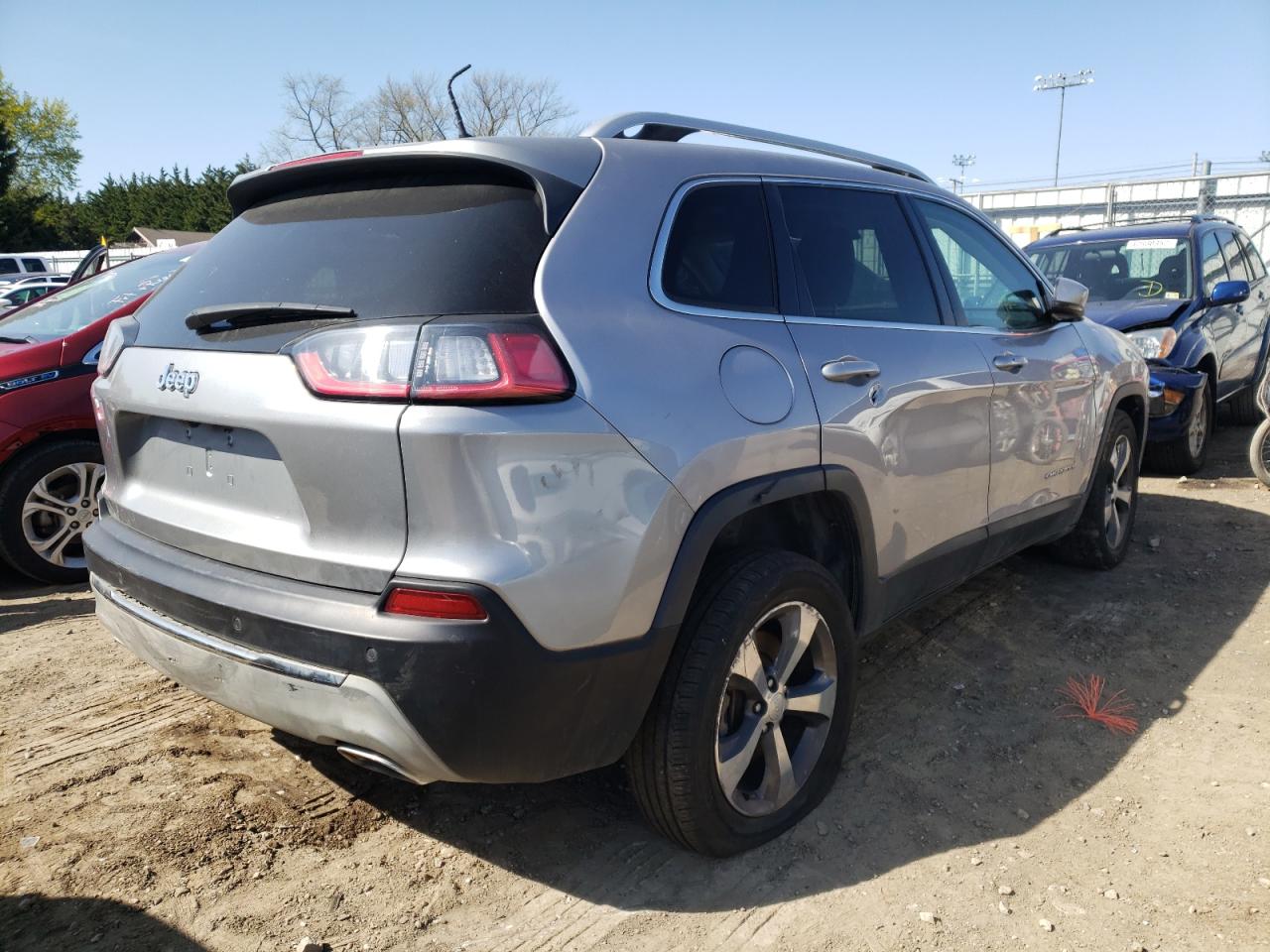Photo 4 from auction – 2019 JEEP CHEROKEE L with VIN 1C4PJMDX7KD356449
