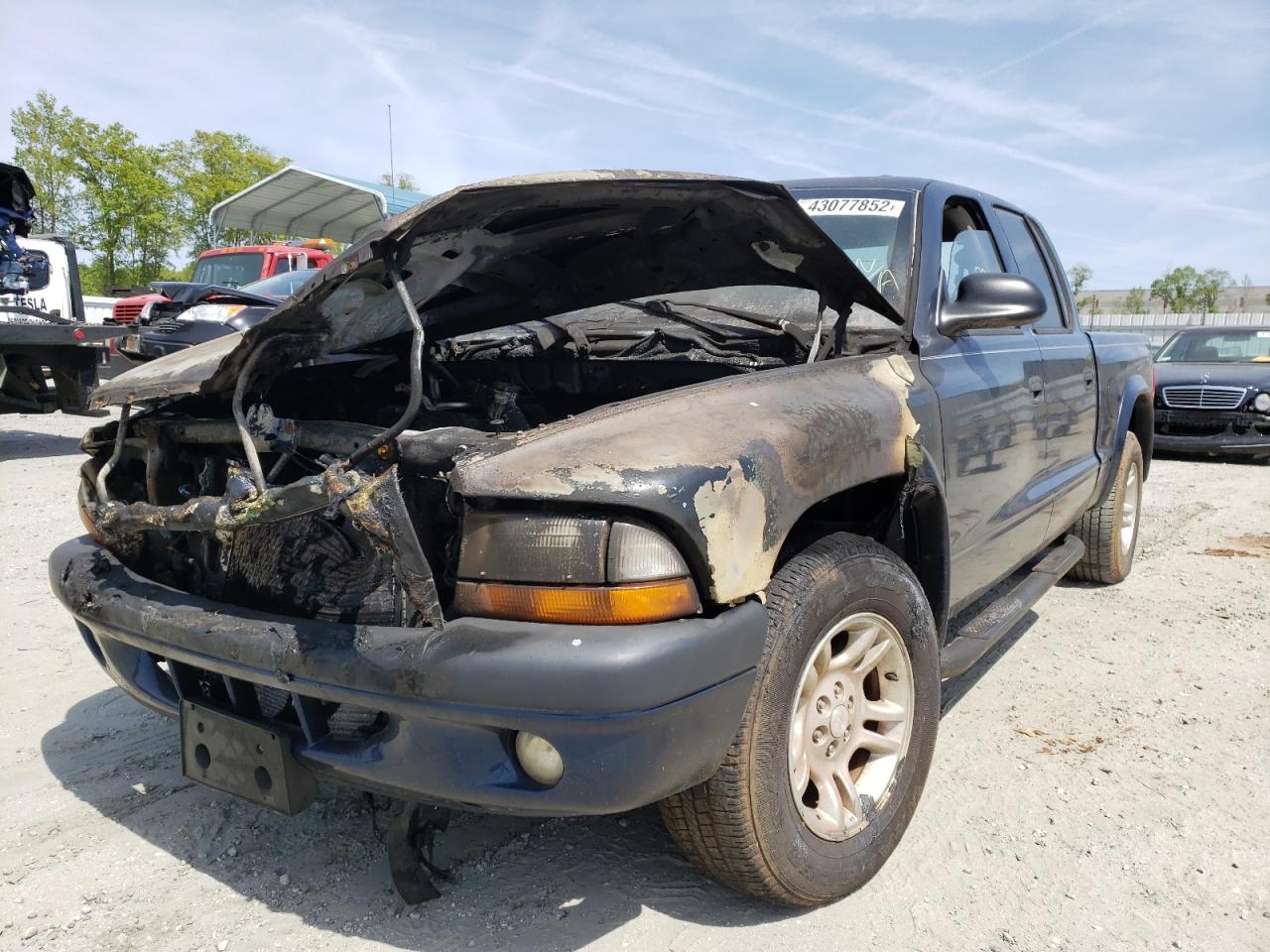 Photo 2 from auction – 2003 DODGE DAKOTA QUA with VIN 1D7HL38X13S144300