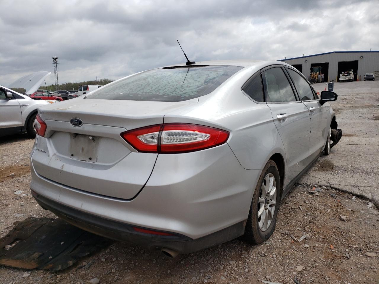 Photo 4 from auction – 2016 FORD FUSION S with VIN 3FA6P0G79GR382005