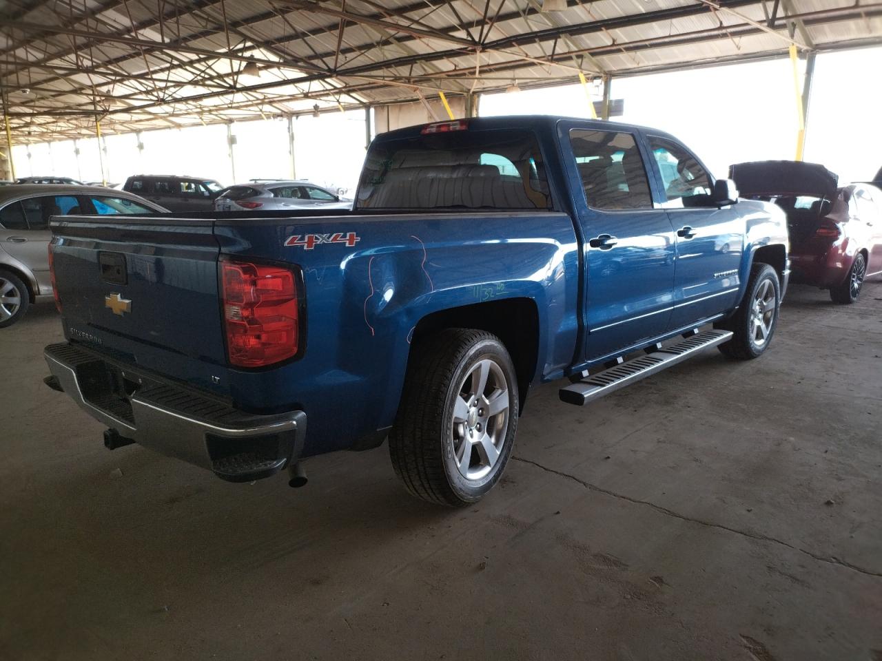 Photo 4 from auction – 2015 CHEVROLET SILVERADO with VIN 3GCUKREC1FG207813
