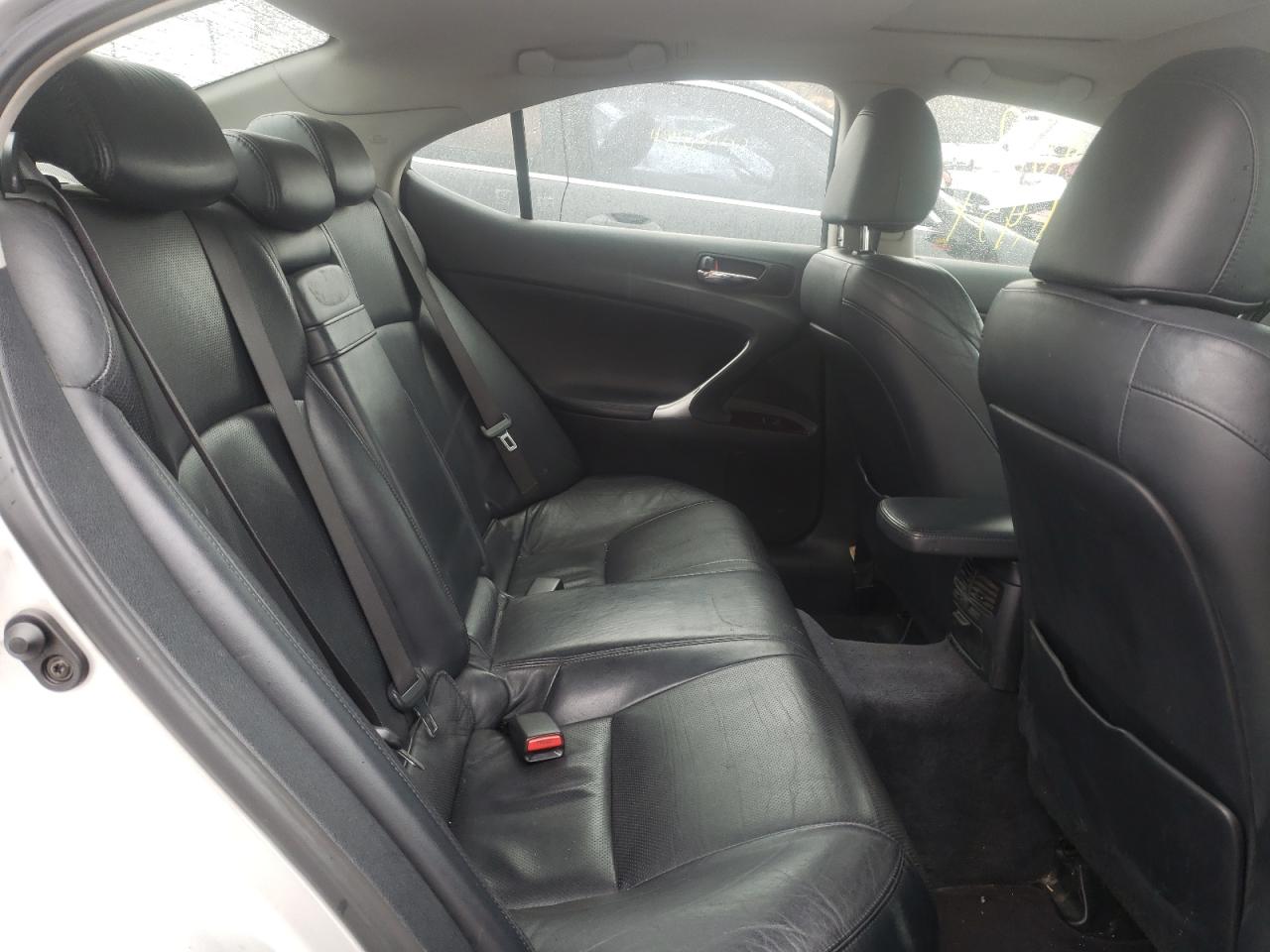 Photo 6 from auction – 2006 LEXUS IS 250 with VIN JTHCK262862007625