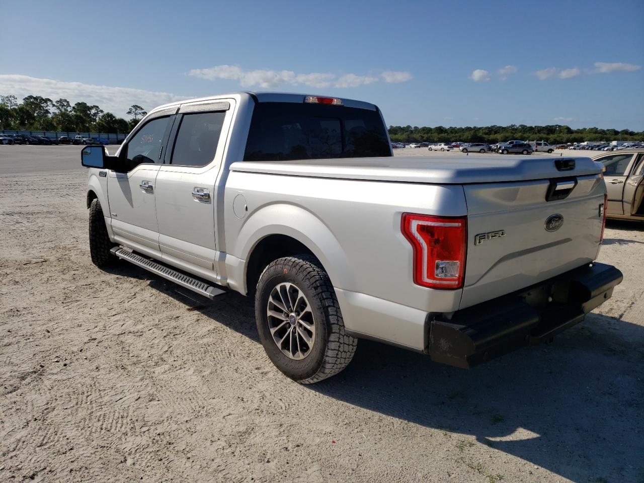 Zdjęcie 3 z aukcji – 2015 FORD F150 SUPER z VIN 1FTEW1CPXFFA50073