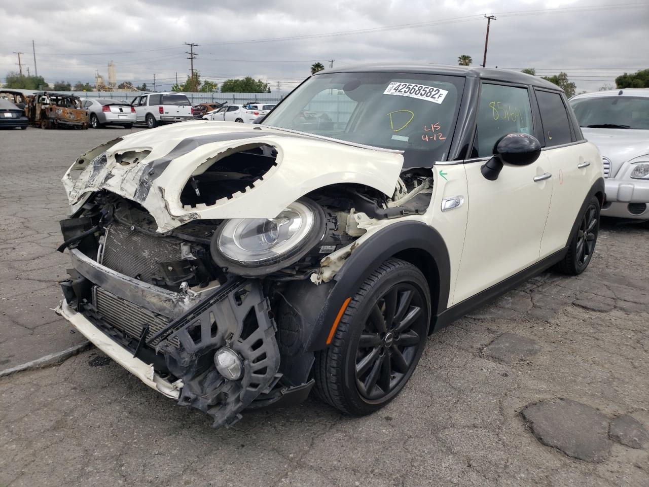 Photo 2 from auction – 2016 MINI COOPER S with VIN WMWXU3C5XG2B66892