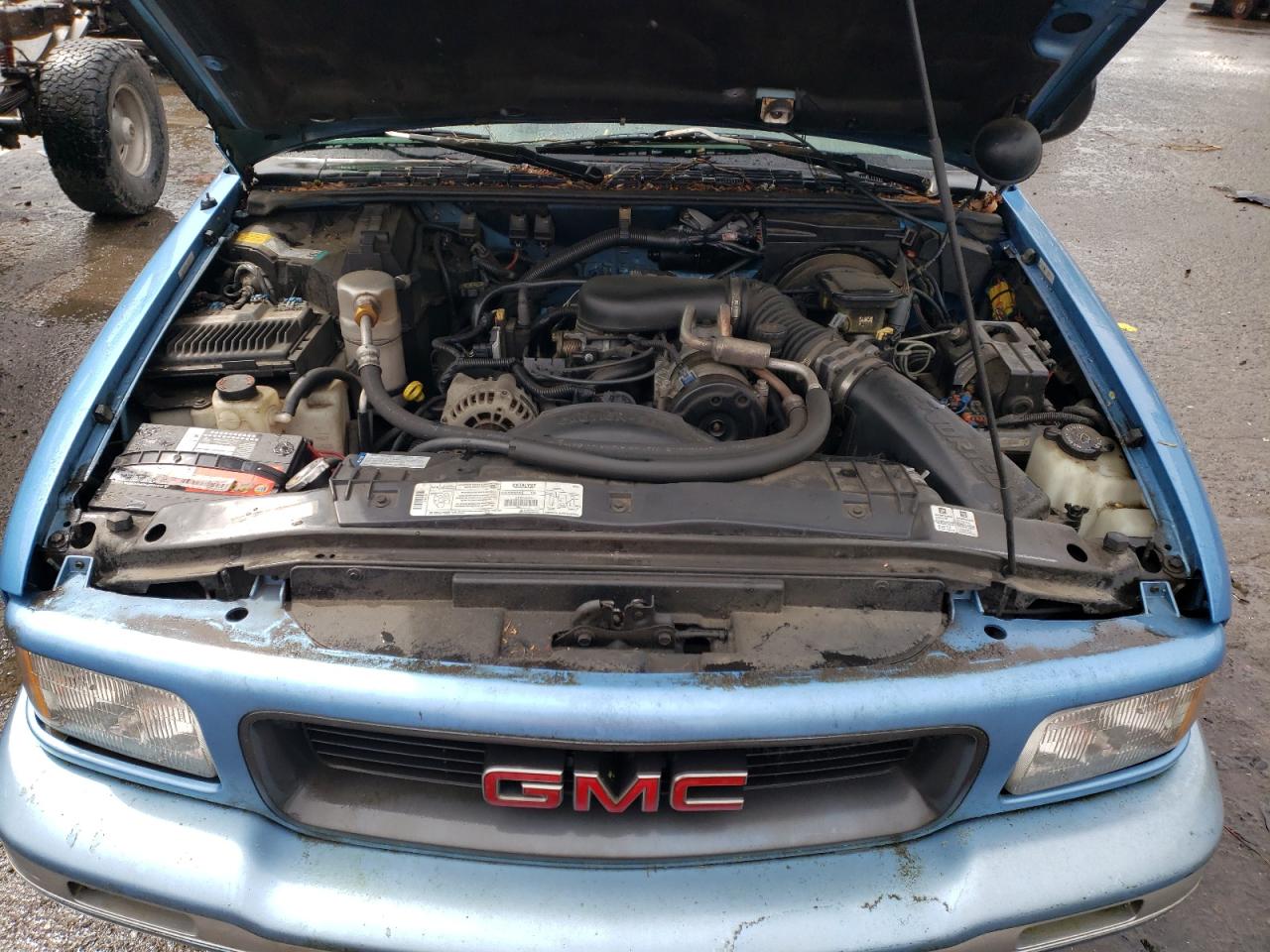 Photo 7 from auction – 1997 GMC JIMMY with VIN 1GKCT18W6VK518309